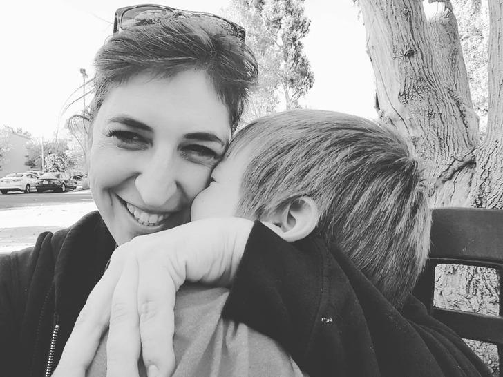 Mayim Bialik-οι-τρόποι-που-μεγαλώνει-τα-παιδιά-της-