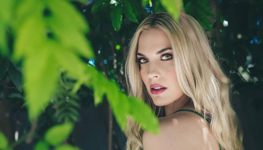 Μαντώ Γαστεράτου: Ντρεπόμουν να βγω από το σπίτι έβγαινα μόνο το βράδυ