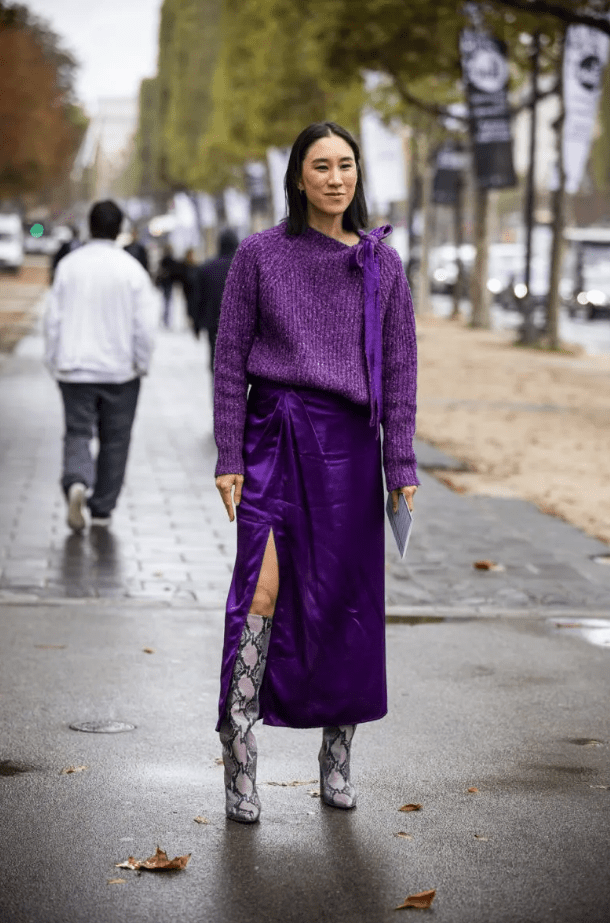 μοβ-πουλόβερ-με-μοβ-δερμάτινη φούστα-ιδέες- μοβ-πουλόβερ-με-μοβ-δερμάτινη φούστα-ιδέες-