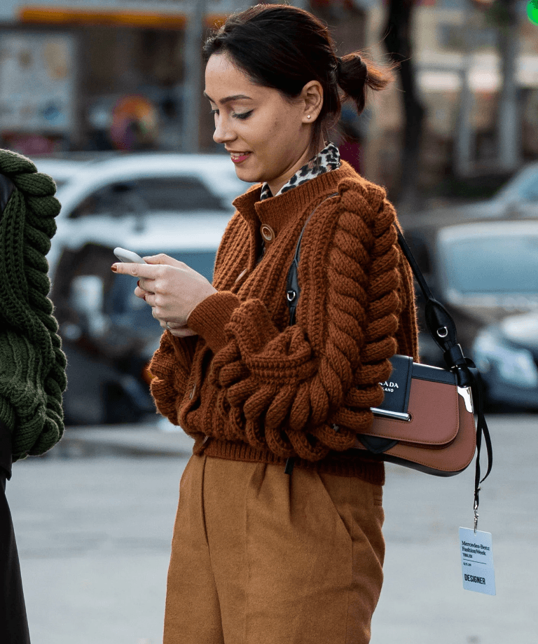 καφέ-πουλόβερ-ιδέες- καφέ-πουλόβερ-ιδέες-