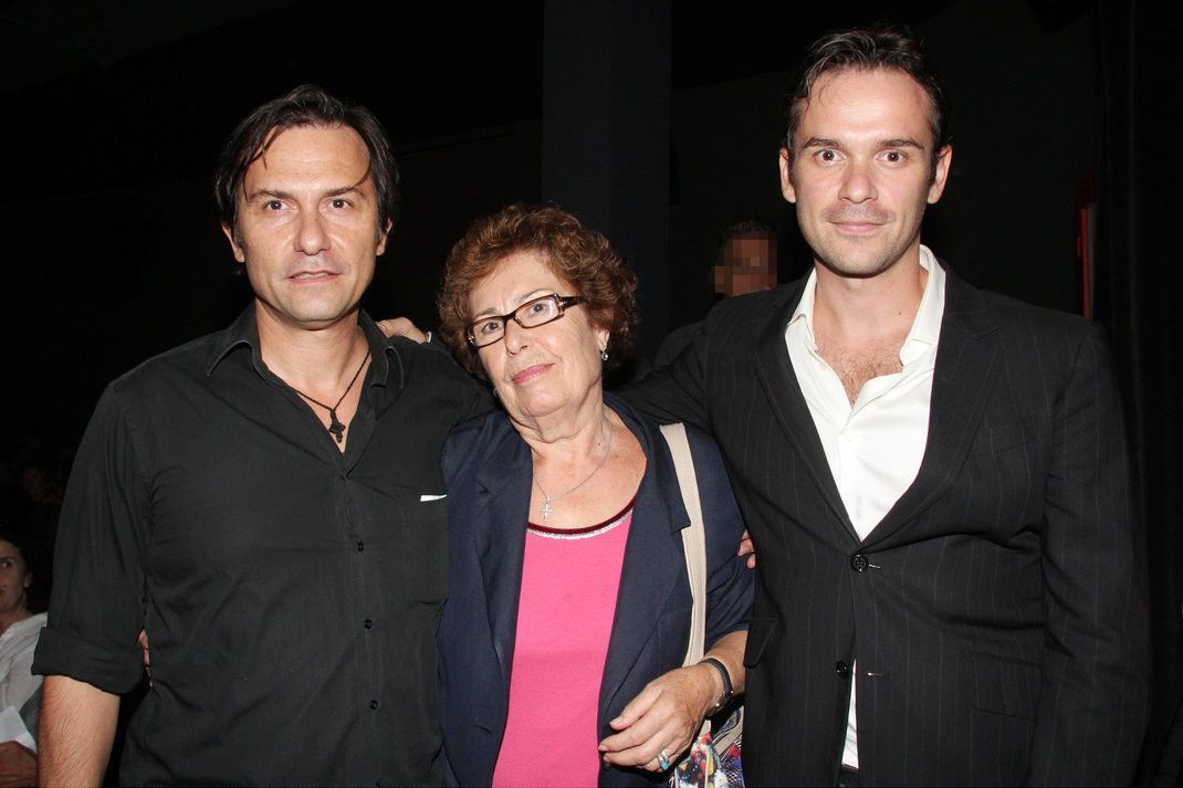 Σασμός: Δεν πάει ο νους σας ποιος πασίγνωστος ηθοποιός είναι ο Αδερφός του Ευθύμη