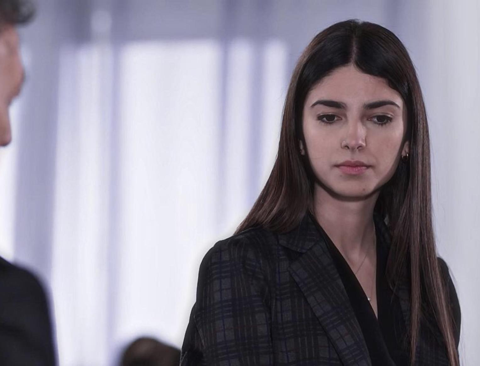 Η Γη της Ελιάς: Η Ιουλία χωρίζει με τον Κουράκο οριστικά