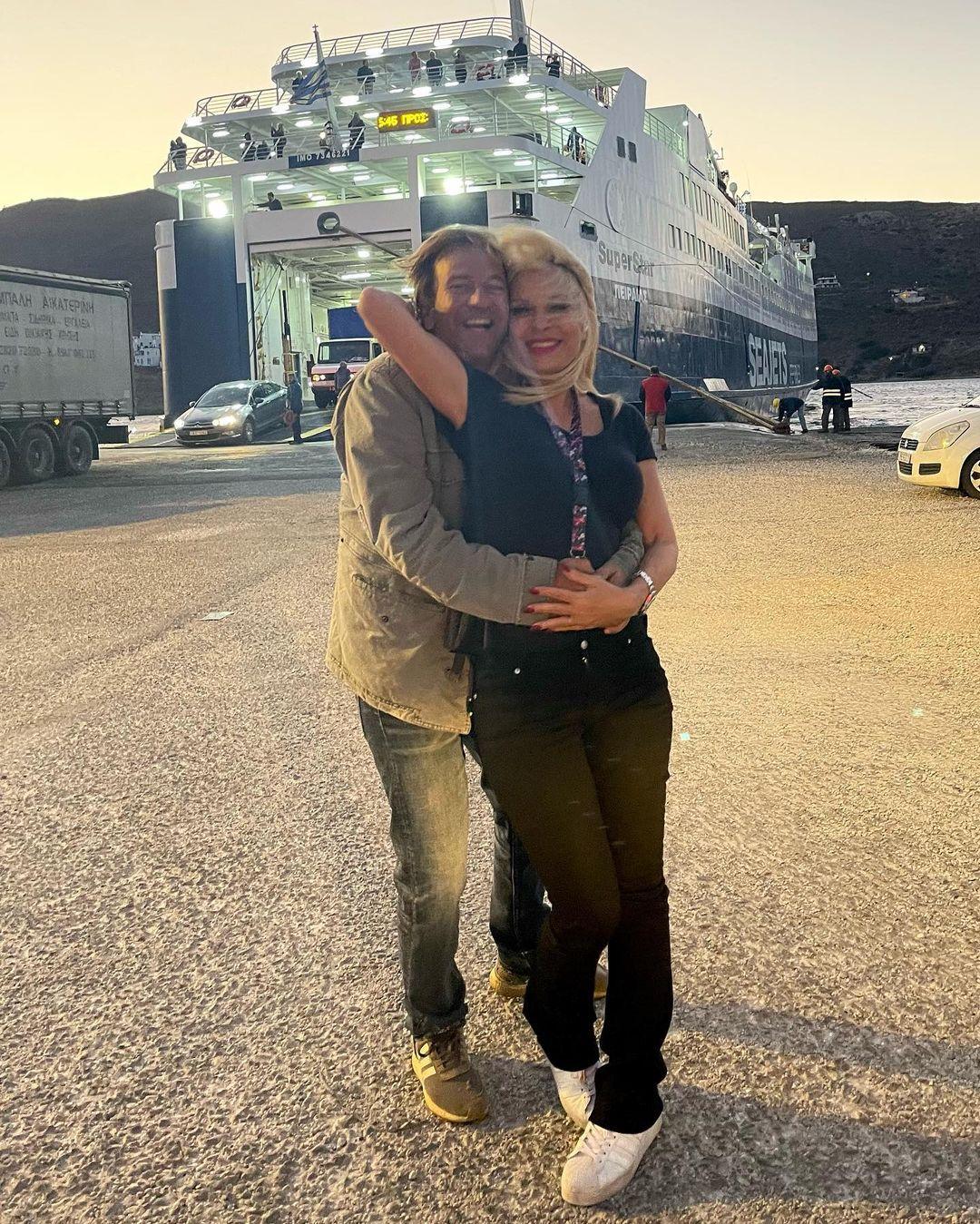 Ελένη Μενεγάκη: Η φωτογραφία απο την Άνδρο – Πως περνάει τον χρόνο της η ωραία Ελένη