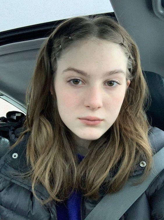 χτένισμα-με-τσιμπιδάκια-για-παιδιά-στην-παρέλαση- χτένισμα-με-τσιμπιδάκια-για-παιδιά-στην-παρέλαση-