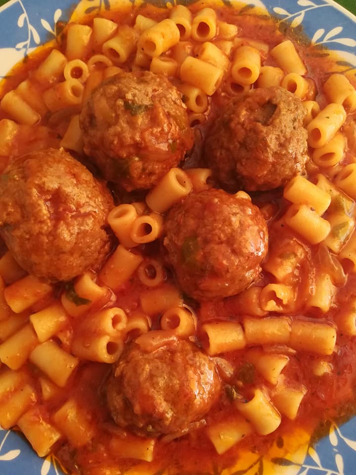 κεφτεδάκια-με-κοφτό μακαρονάκι-συνταγή- κεφτεδάκια-με-κοφτό μακαρονάκι-συνταγή-