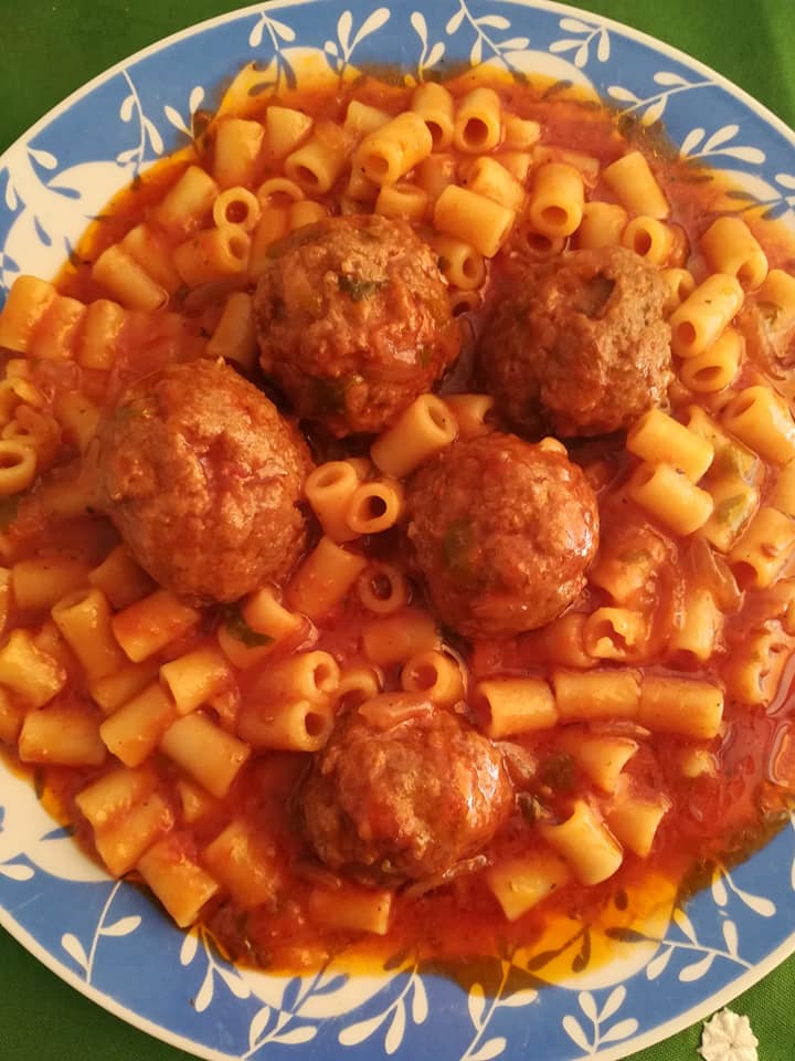 κεφτεδάκια-με-κοφτό μακαρονάκι-συνταγή- κεφτεδάκια-με-κοφτό μακαρονάκι-συνταγή-