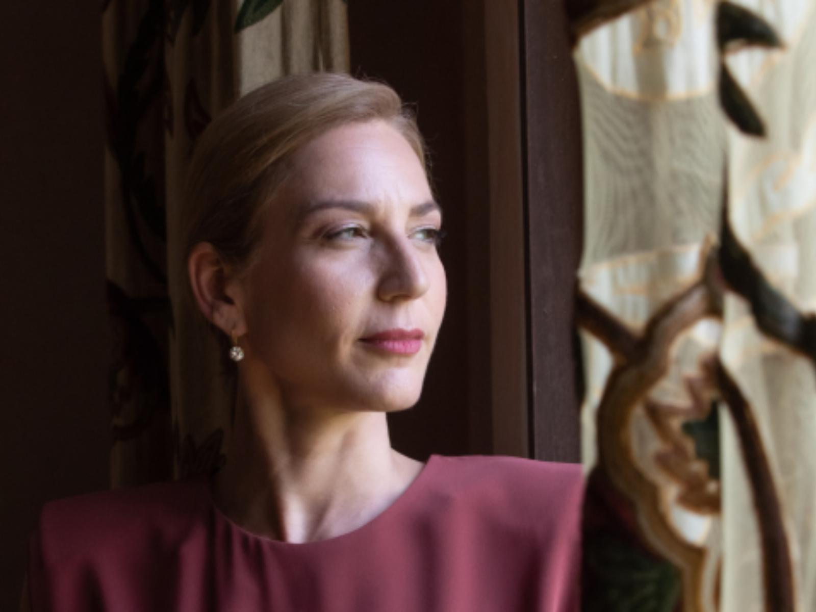 Παγιδευμένοι: Έρχεται η αδερφή της Υβόννης και φέρνει τα πάνω κάτω