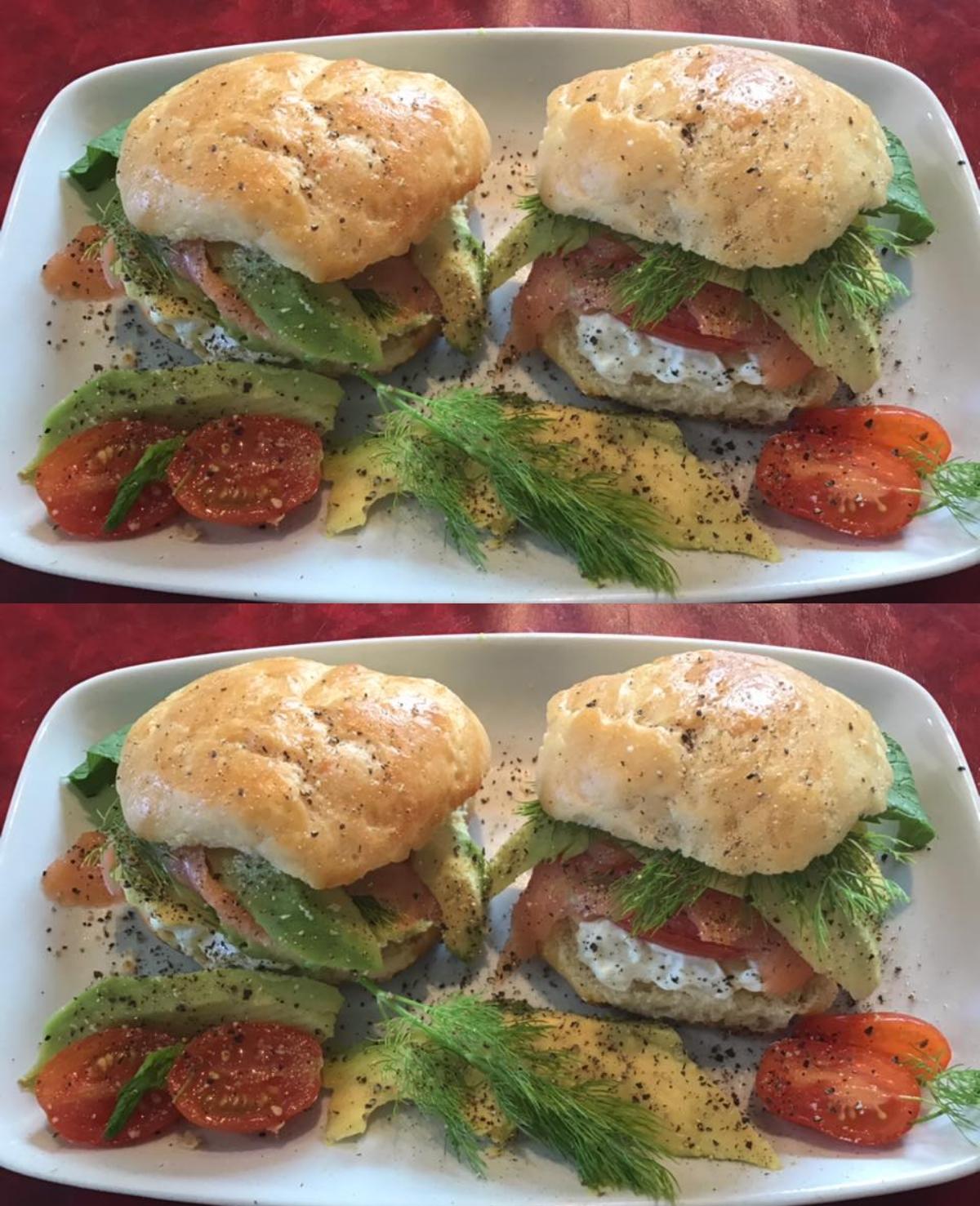 Σάντουιτς με σπιτικό μπριός, σολομό και αβοκάντο