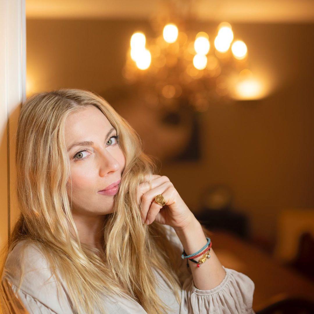 Σμαράγδα Καρύδη-αλλαγή-στα-μαλλιά-