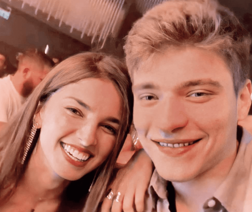 Η Γη της ελιάς : Η Βασιλική με την αδερφή της μοιάζουν σαν δυο σταγόνες νερό