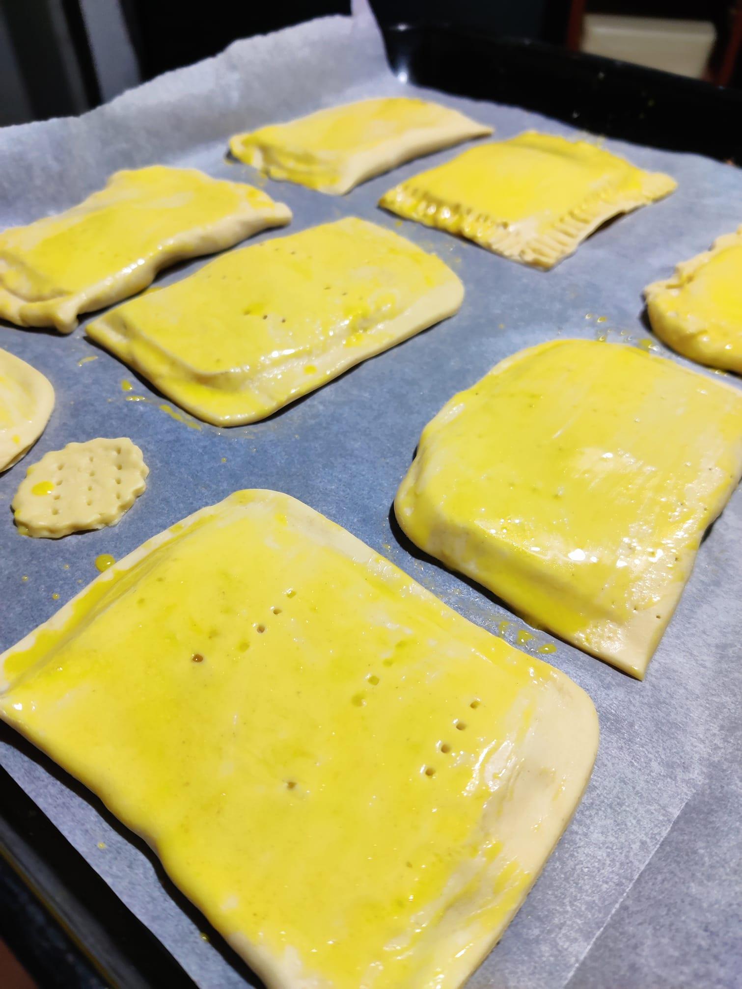 συνταγή-για-ζαμπονοτυρόπιτες-με-σφολιάτα-