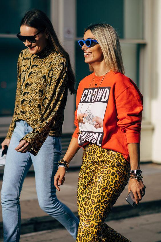 animal print-κολάν-με-πορτοκαλί φούτερ-ιδέες-
