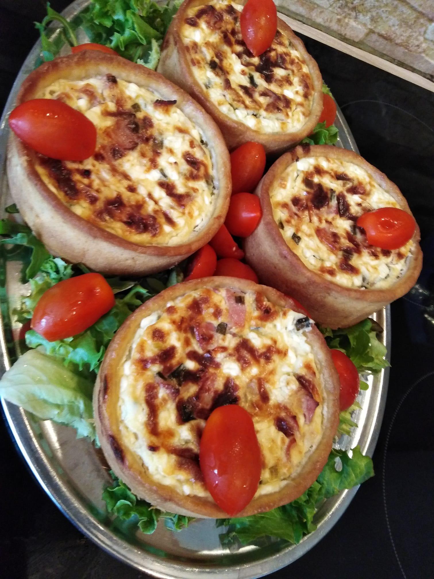 συνταγή-για-αλμυρά-ταρτάκια-με-κεφτεδάκια-