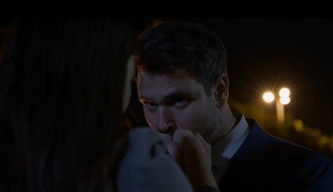 Παγιδευμένοι: Δημήτρης σε Άννα: Θέλω να σε βγάλω από την καρδιά και το μυαλό μου μα δεν μπορώ