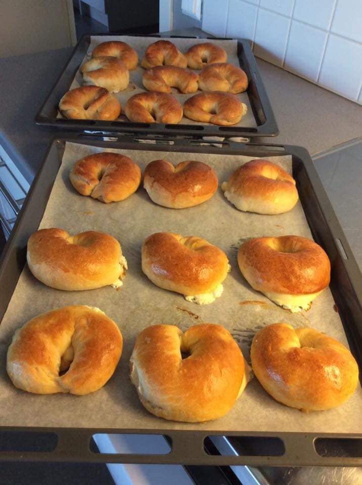 τυρόπιτες-χωρίς φύλλο-συνταγή-