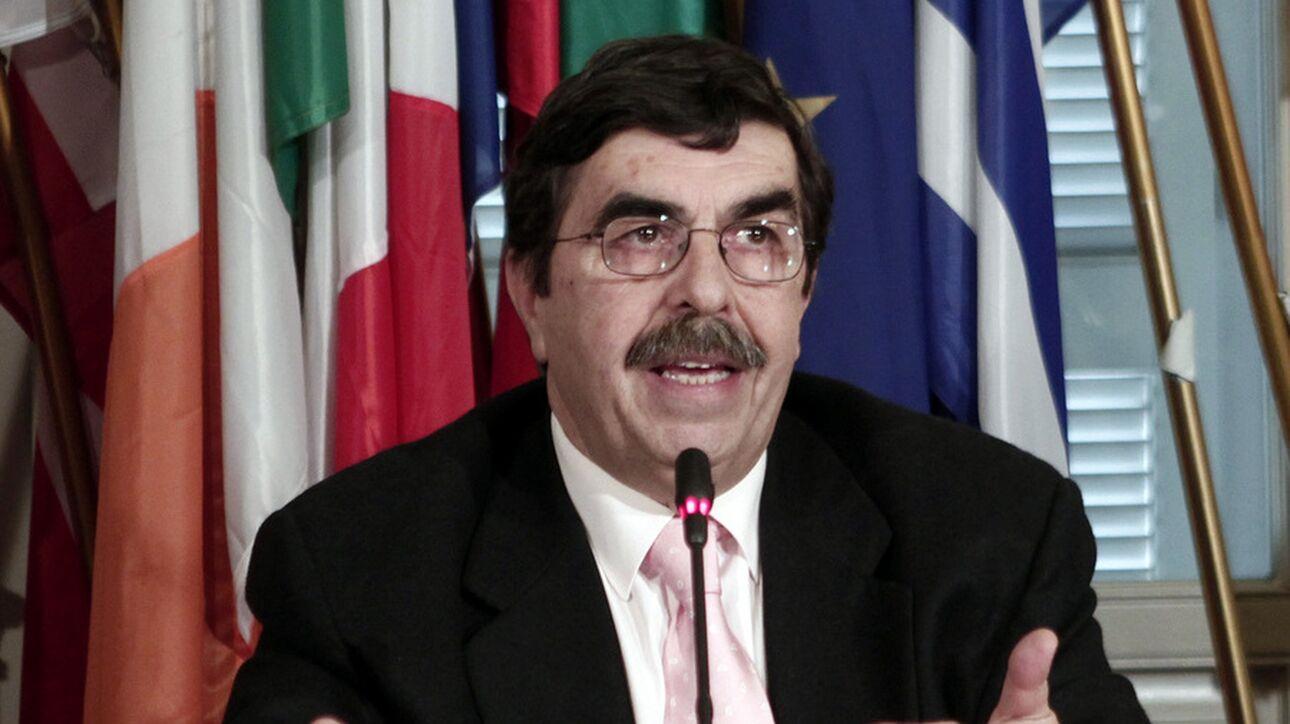 Πέθανε ο γνωστός δημοσιογράφος Αντώνης Σκυλλάκος από επιπλοκή λιμώξης