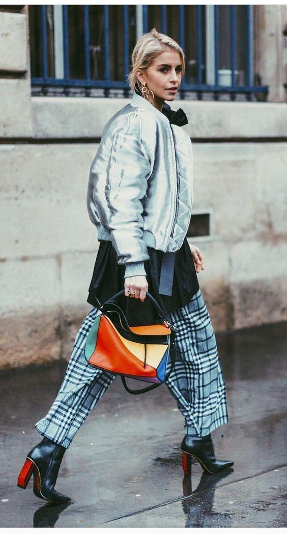 ιδέες-για-ντύσιμο-με-χρωματιστές μπότες-Χειμώνας 2022-