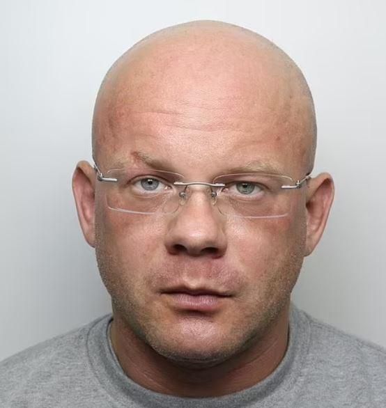 Φρικιαστική κακοποίηση 15χρονου : Μητέρα και πατριός τον βασάνισαν μέχρι θανάτου