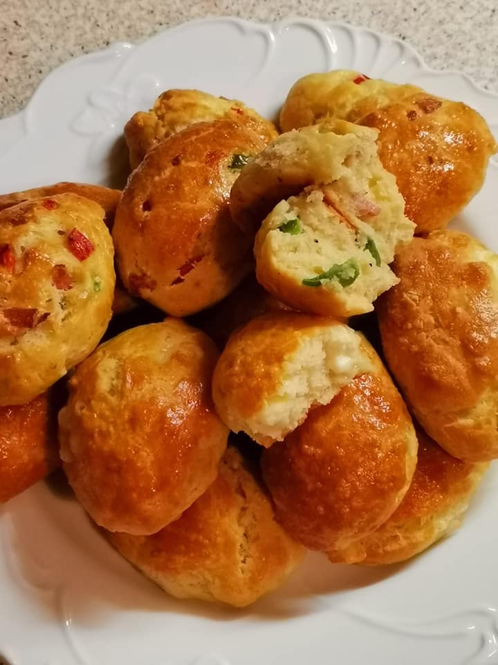 αλμυρά-μπουρεκάκια-με-γεύση-πίτσα-συνταγή- αλμυρά-μπουρεκάκια-με-γεύση-πίτσα-συνταγή-