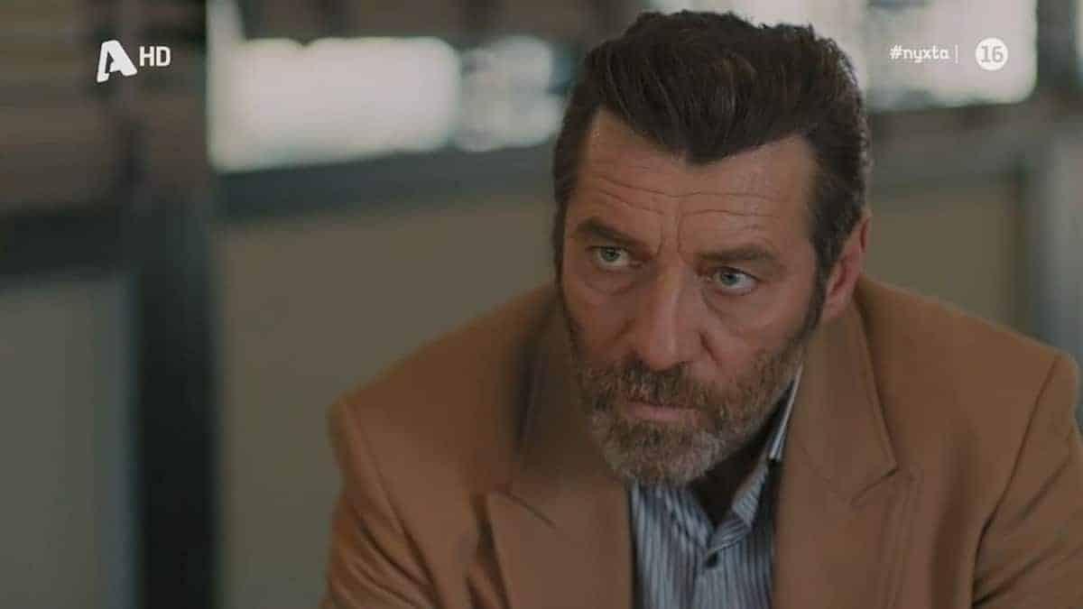 Αυτή η νύχτα μένει : Ο Δήμαρχος καταστρέφεται