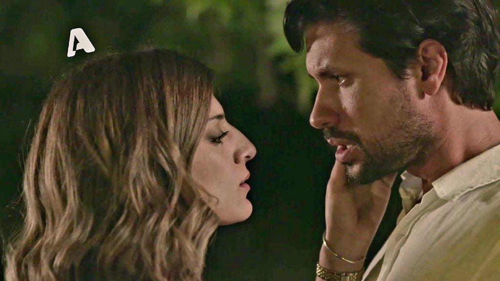 Σασμός: Επιτέλους Αστέρης και Αργυρώ κάνουν έρωτα