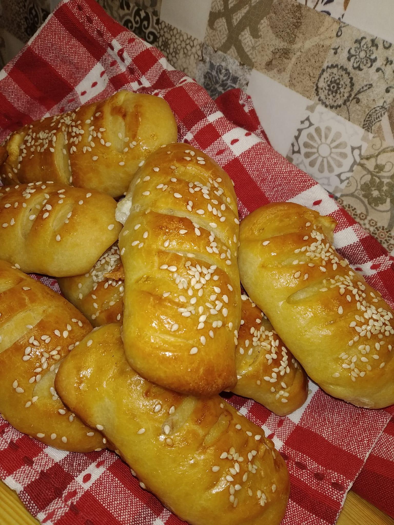 Τυροψωμάκια-με-ζύμη γιαουρτιού-συνταγή-