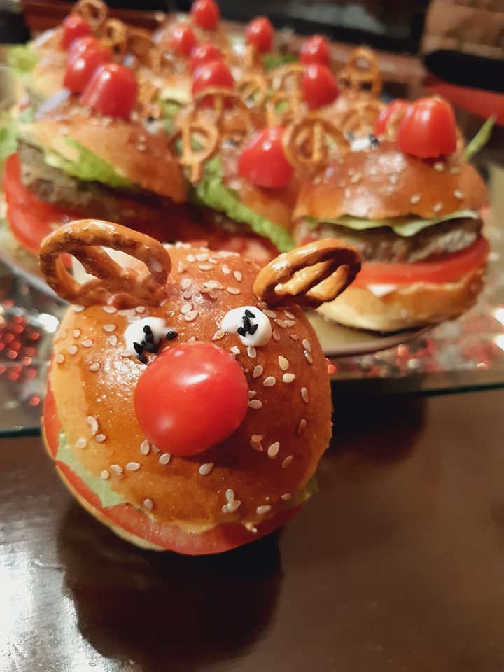 χριστουγεννιάτικα-burger-Τάρανδοι-χριστουγεννιάτικος μπουφές-συνταγή-