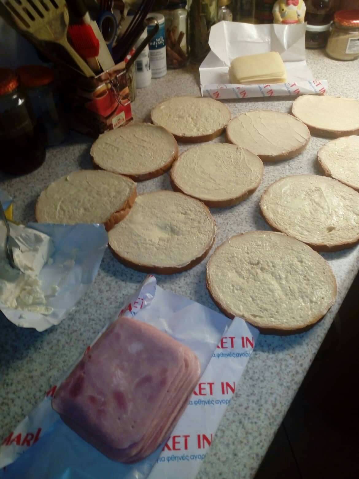 Μπόμπα-από-ψωμί του τοστ-για-το-παιδικό πάρτι-συνταγή-