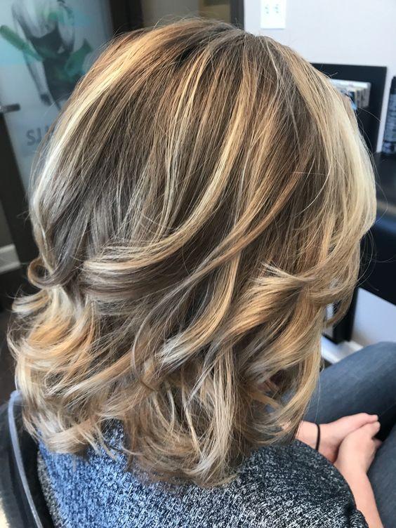 hair frosting-στα-μαλλιά-σε-κυματιστά μαλλιά-ιδέες- hair frosting-στα-μαλλιά-σε-κυματιστά μαλλιά-ιδέες-