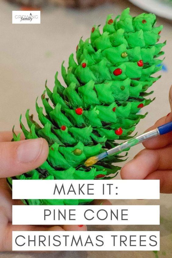 χριστουγεννιάτικο δέντρο-από-κουκουνάρι-παιδικές κατασκευές-ιδέες-