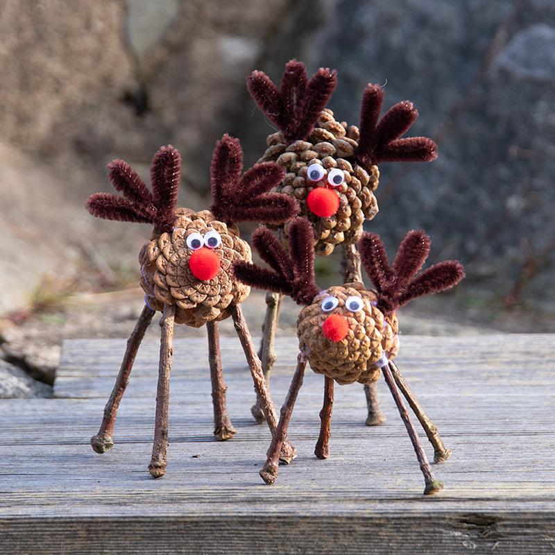 τάρανδοι-με-ξυλάκια-ιδέες-για-χριστουγεννιάτικες παιδικές κατασκευές-