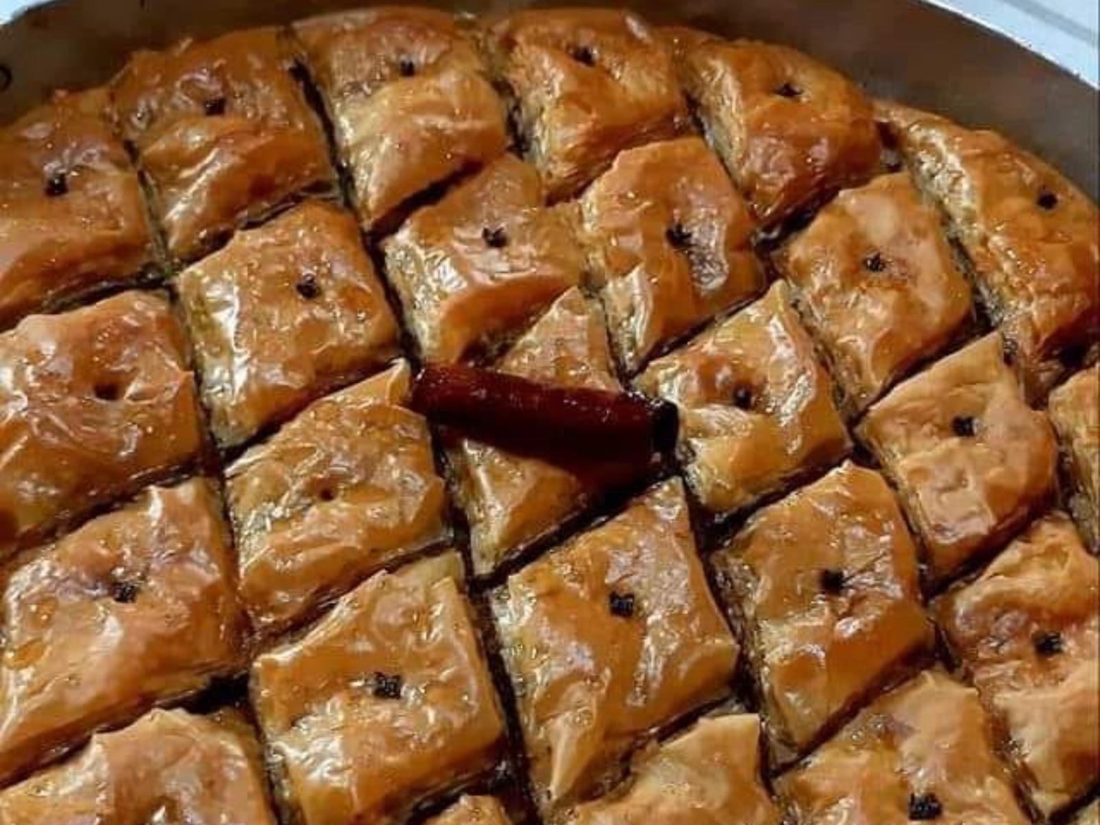 μπακλαβάς-με-κίτρινη κολοκύθα-συνταγή-