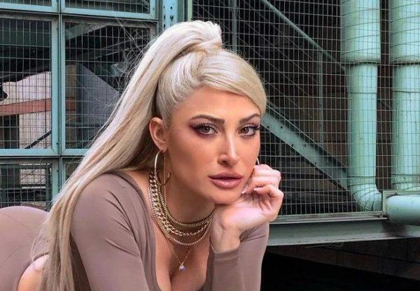 Ιωάννα Τούνη: Το βίντεο την στιγμή που κάνει ένεση για τη θρομβοφιλία