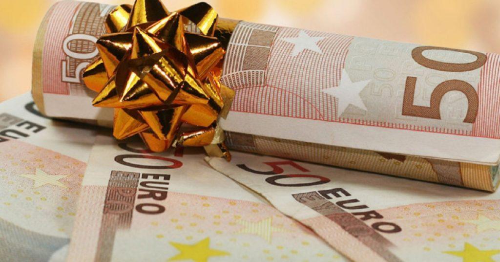 Έρχεται εκτακτο επίδομα 250 ευρώ πριν τα Χριστούγεννα : Μποναμάς για τους συνταξιούχους
