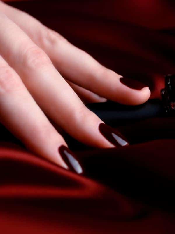 Η Κατερίνα Καινούργιου έκανε την απόλυτη τάση για τα νύχια για τον Χειμώνα 2023-Δες ιδέες και για τα δικά σου