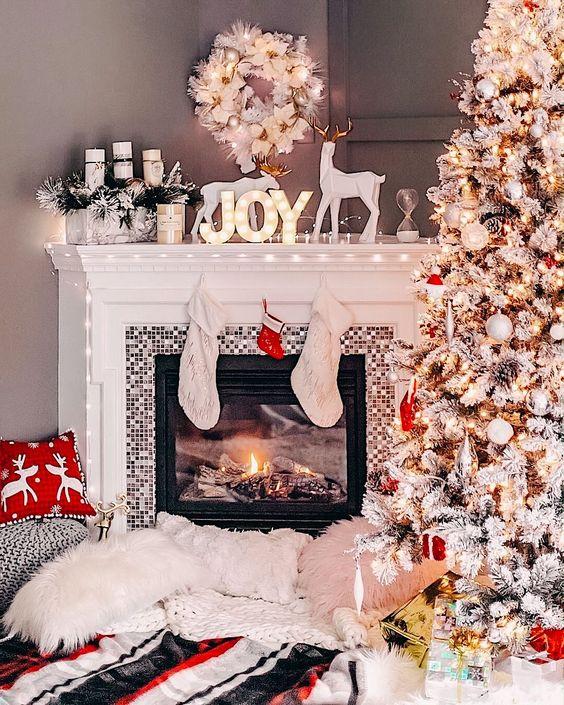 χριστουγεννιάτικη-διακόσμηση-στο-τζάκι-με-φωτιστικά-ιδέες- χριστουγεννιάτικη-διακόσμηση-στο-τζάκι-με-φωτιστικά-ιδέες-