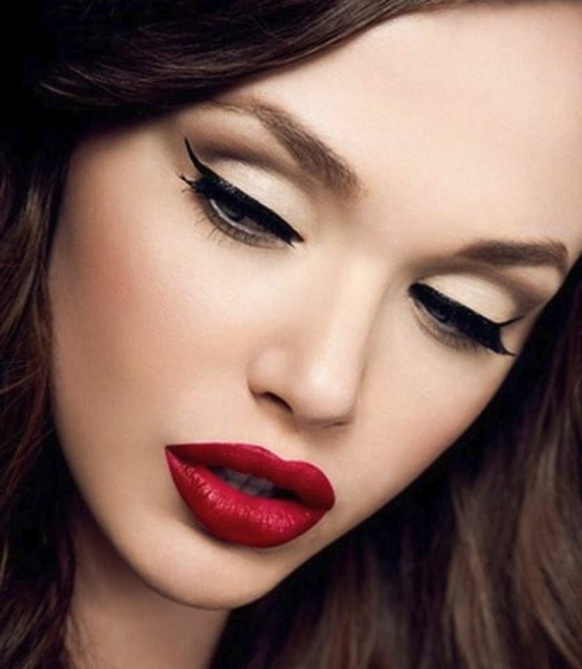 Μάρθα Λαμπίρη – Φεντόρουφ: Η Άννα από τους παγιδευμένους επέλεξε την απόλυτη απόχρωση στο κραγιόν για το Χειμώνα του 2023