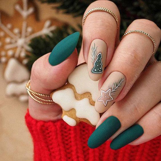 πράσινα-χριστουγεννιάτικα-νύχια-Χριστούγεννα 2022 2023-τάσεις-