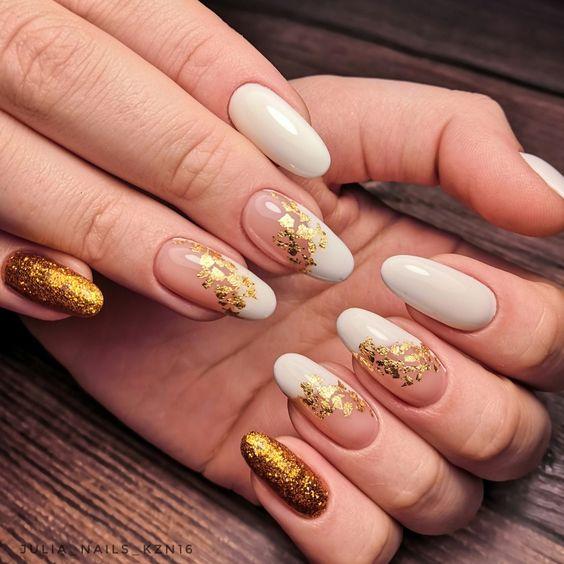 χρυσά-νύχια-Χριστούγεννα 2022-τάσεις-