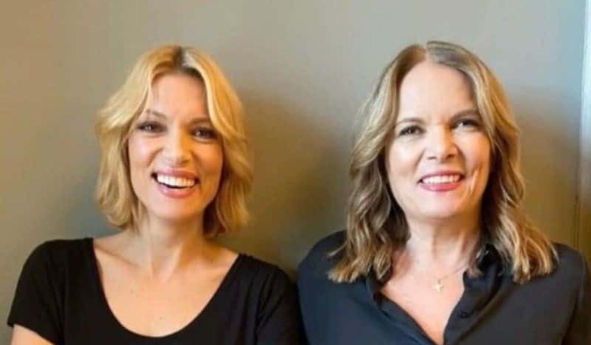 Η Βίκυ Καγιά έκανε πασαρέλα με την μητέρα της και έγινε χαμός