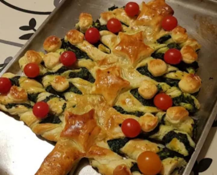 Σπανακόπιτα-Χριστουγεννιάτικο δέντρο-συνταγή-