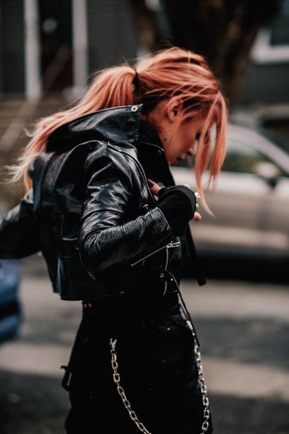 Moto biker ντύσιμο: Η νέα τάση στο γυναικείο ντύσιμο και 28 ιδέες για να την υιοθετήσεις