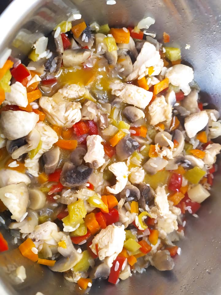 κοτόσουπα-με-μανιτάρια-συνταγή-