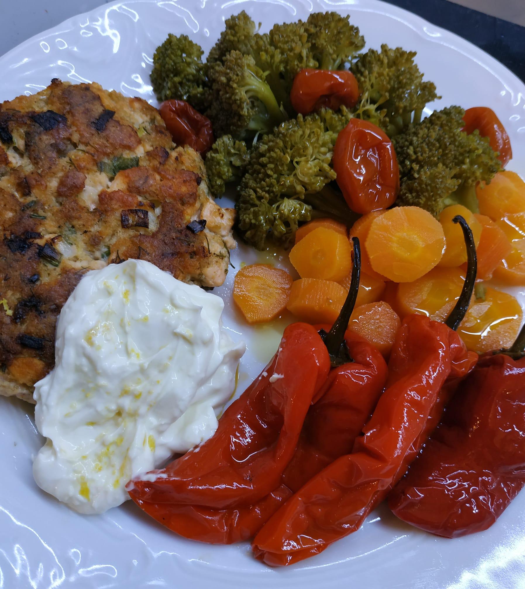 μπιφτέκι σολομού-με-λαχανικά-συνταγή-