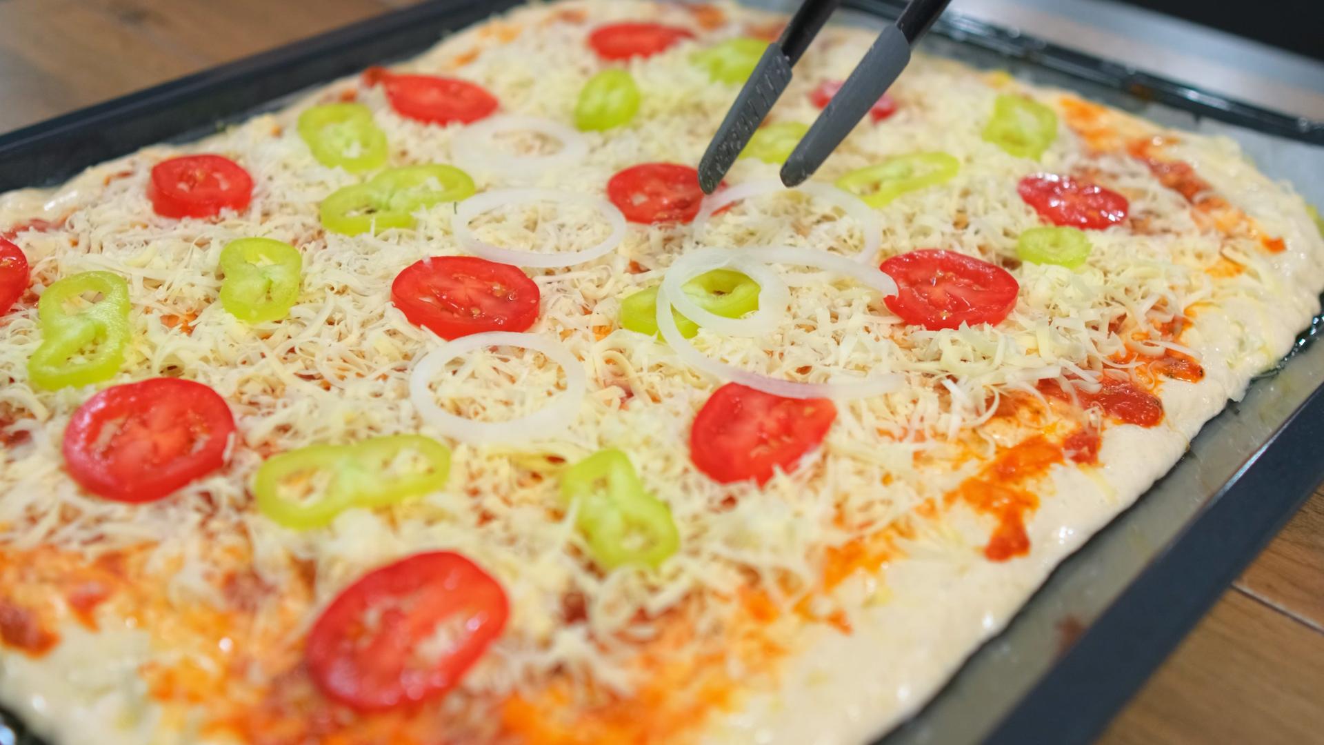 Χωριάτικη -νηστίσιμη- πίτσα-