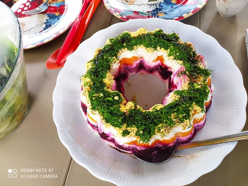 Χριστουγεννιάτικη σαλάτα-φόρμας-συνταγή-