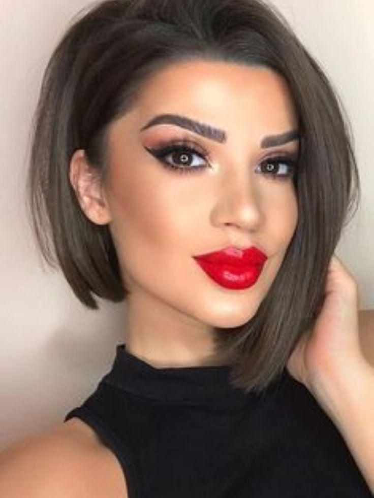 Έλενα Χριστοπούλου : Το κούρεμα της είναι το απόλυτο trend για τον χειμώνα 2023