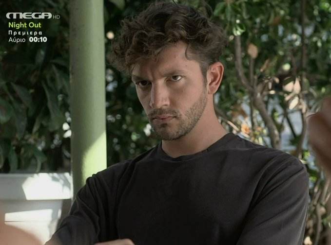 Μαύρο Ρόδο-Πέτρος-