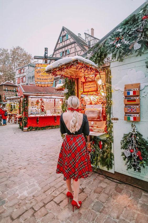 ιδέες-για-χριστουγεννιάτικο ντύσιμο-με-φούστα-Χριστούγεννα 2022-
