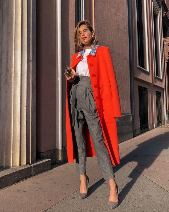 Χριστούγεννα 2022-2023: Ιδέες για μοντέρνο Χριστουγεννιάτικο ντύσιμο με παντελόνια